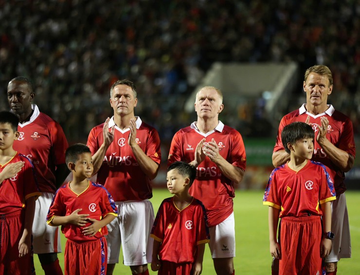 Kết quả bóng đá Việt Nam All Stars - Huyền thoại MU: Michael Owen rực sáng, "đại tiệc" 6 bàn - 3