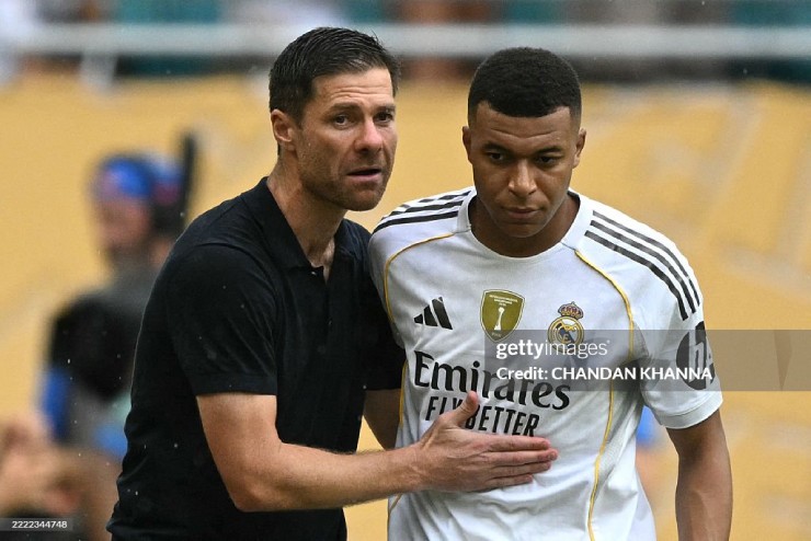 Alonso vẫn úp mở khả năng ra sân của Mbappe