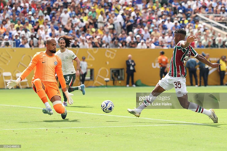 Chelsea gặp không ít khó khăn trước Fluminense