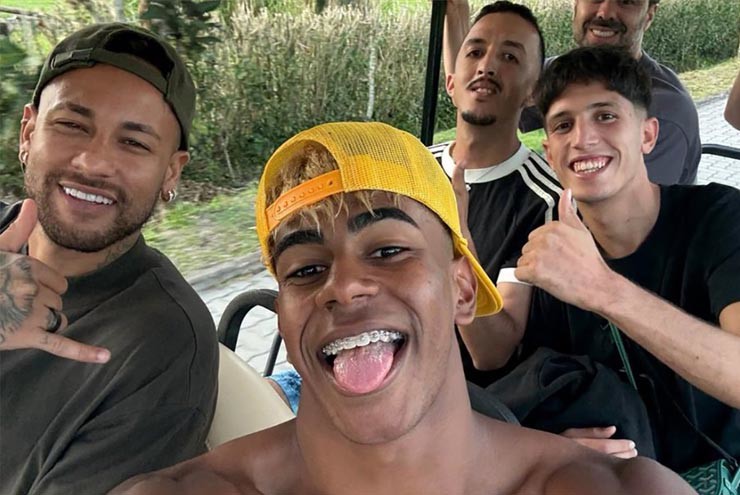 Lo ngại Yamal dính phải thói hư tật xấu như Neymar