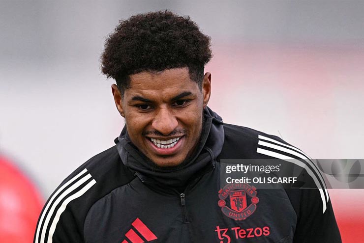 Rashford tập luyện trong cô đơn tại MU