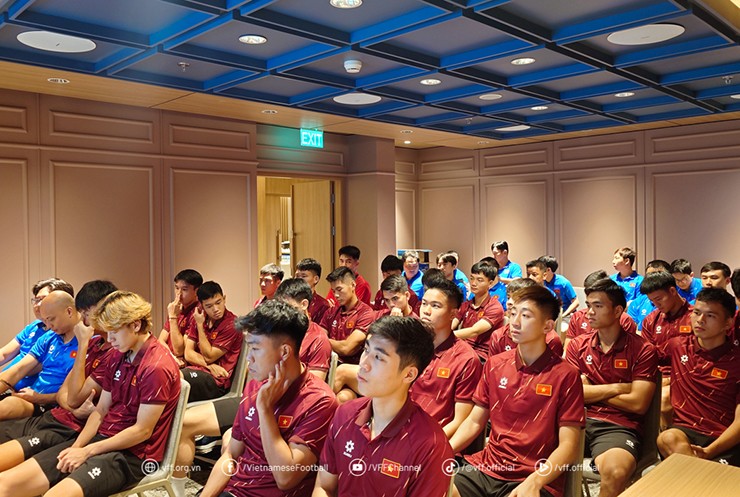 Thầy trò HLV Kim Sang Sik được cảnh báo về tiêu cực trước ngày ra quân ở giải U23 Đông Nam Á 2025.