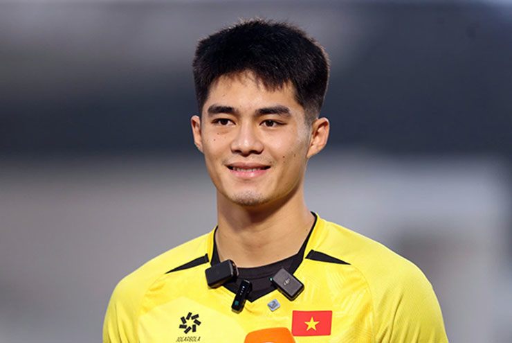 Thủ môn Trung Kiên