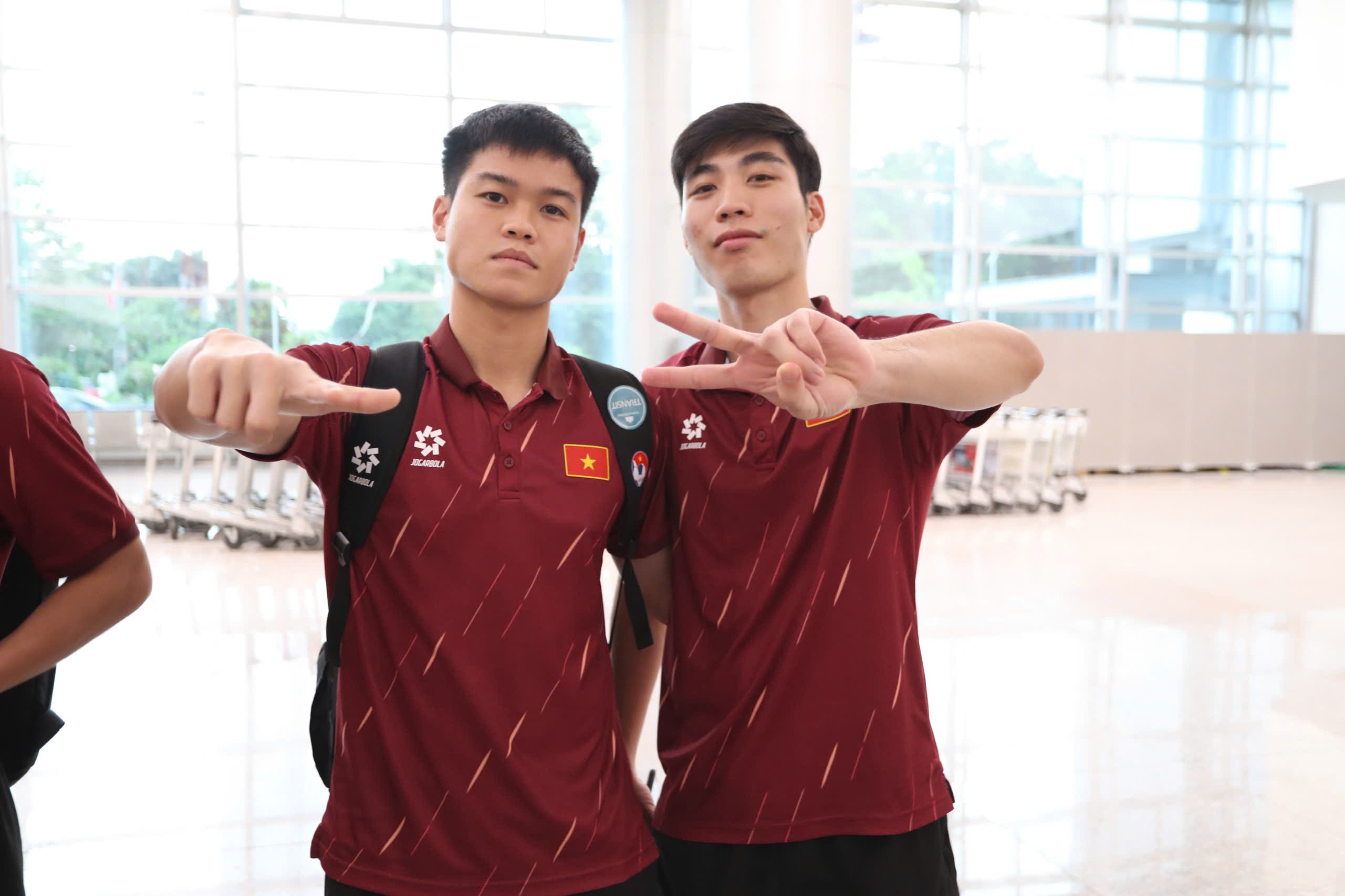 Trực tiếp U23 Việt Nam về nước: Thầy trò HLV Kim Sang Sik chia sẻ về chặng đường vô địch - 21