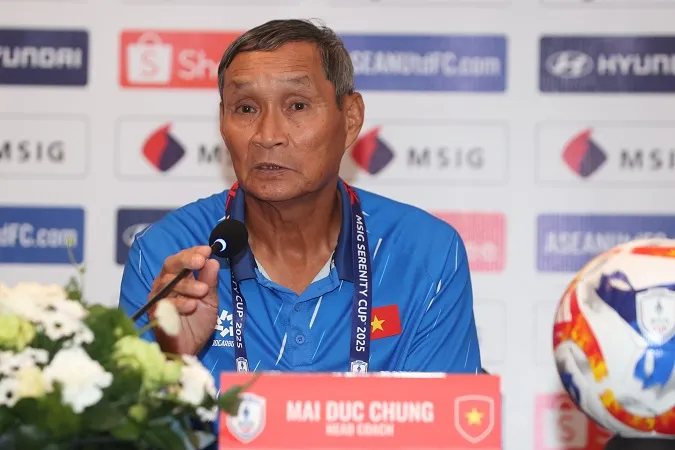 HLV Mai Đức Chung nhấn mạnh đội tuyển nữ Việt Nam nỗ lực giành ngôi hậu Đông Nam Á. Ảnh: CCT.