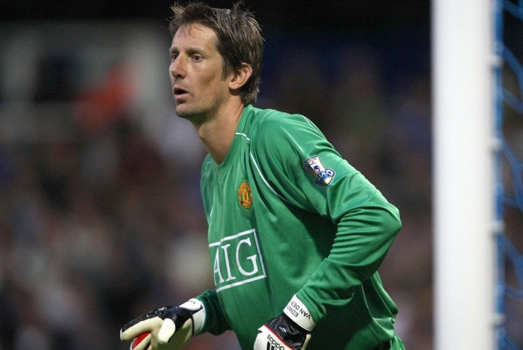 Thời kỳ huy hoàng của MU chỉ trở lại sau khi Edwin Van Der Sar gia nhập&nbsp;