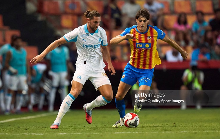HLV De Zerbi không còn muốn đặt niềm tin vào Rabiot