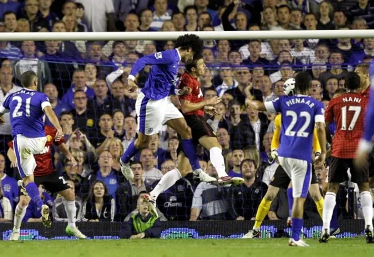 Everton cũng hạ gục MU bằng quả đánh đầu cách đây 13&nbsp; năm