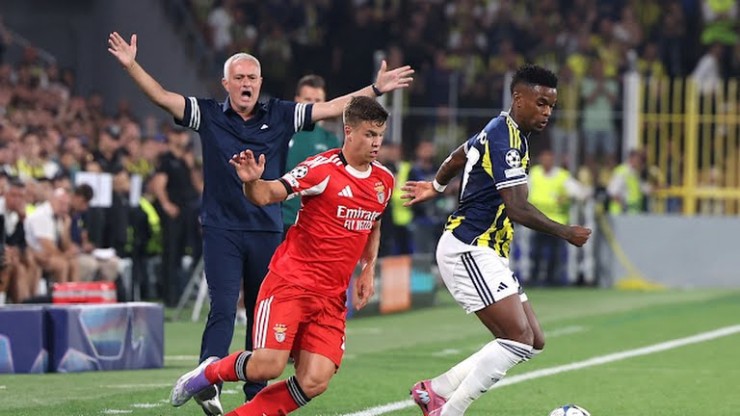 Video bóng đá Fenerbahce - Benfica: Thế trận khó lường cho đội Mourinho (Cúp C1) - 1