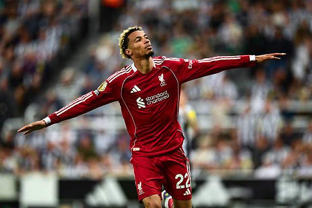 Ekitike ghi bàn cả 3 trận đầu tiên khoác áo Liverpool