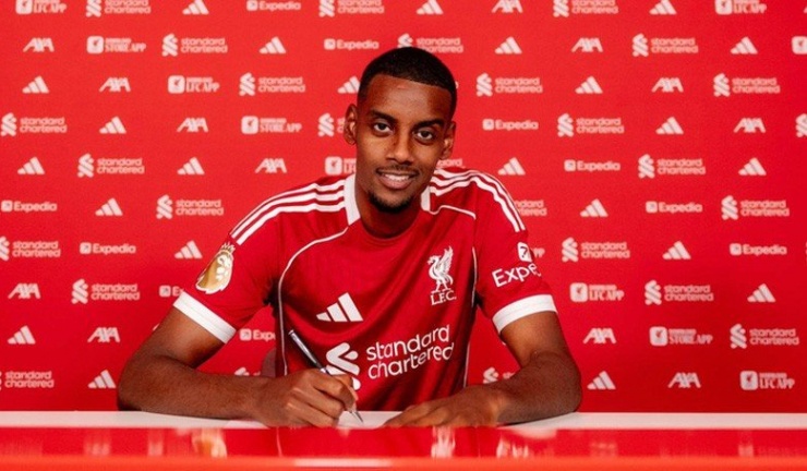 Liverpool ném 130 triệu bảng mua Isak