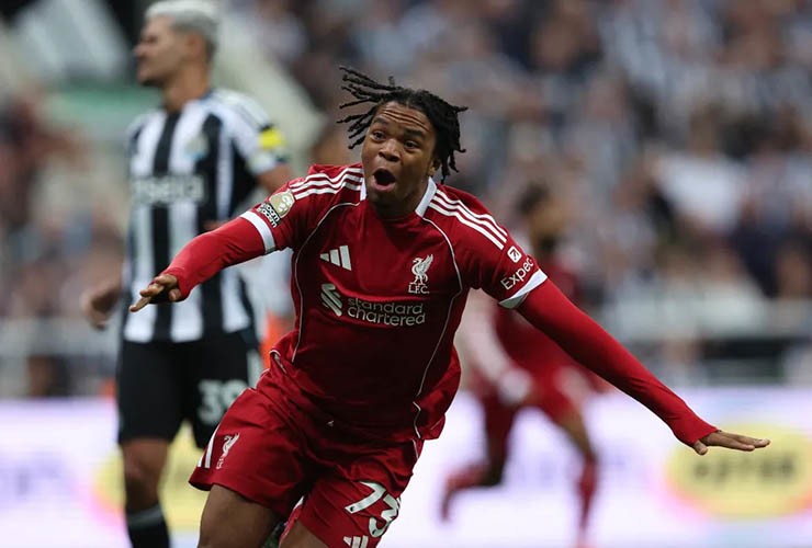 Sao trẻ Ngumoha được ban huấn luyện Liverpool đánh giá cao