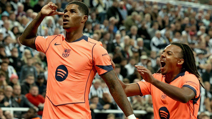 Rashford lập cú đúp giúp&nbsp;Barcelona&nbsp;hạ Newcastle