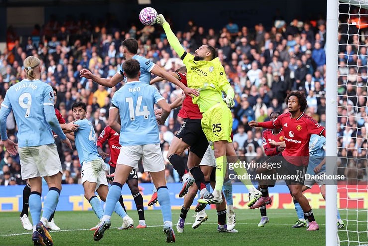 Donnarumma thể hiện tài năng