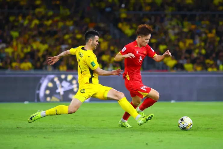 Sau 11 năm, bóng đá Malaysia mới có một chiến thắng lớn trước đội khách Việt Nam, khi trong đội hình có đến 9/11 cầu thủ nhập tịch. Ảnh: CCT.