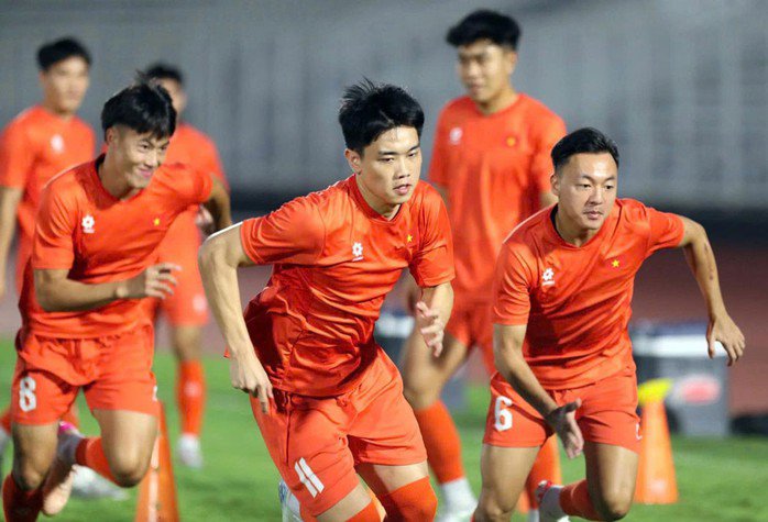 Tuyển U23 Việt Nam thi đấu khởi sắc trong chuyến tập huấn tại UAE. Ảnh: VFF