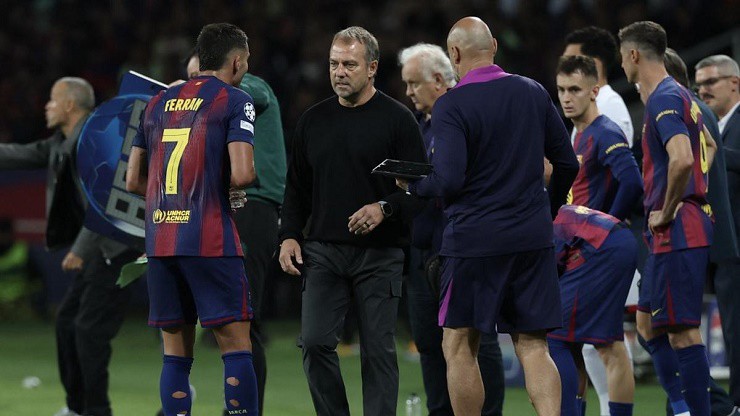 HLV Flick muốn chấm dứt ngay tình trạng sa sút của Barcelona