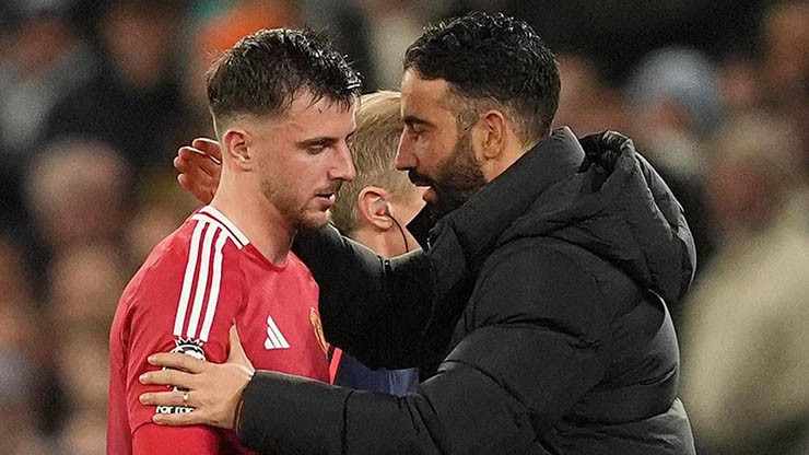 HLV Amorim luôn phải cẩn thận với Mason Mount