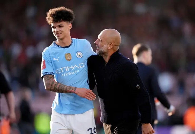 Nico O'Reilly đang chiếm được lòng tin của HLV Pep Guardiola