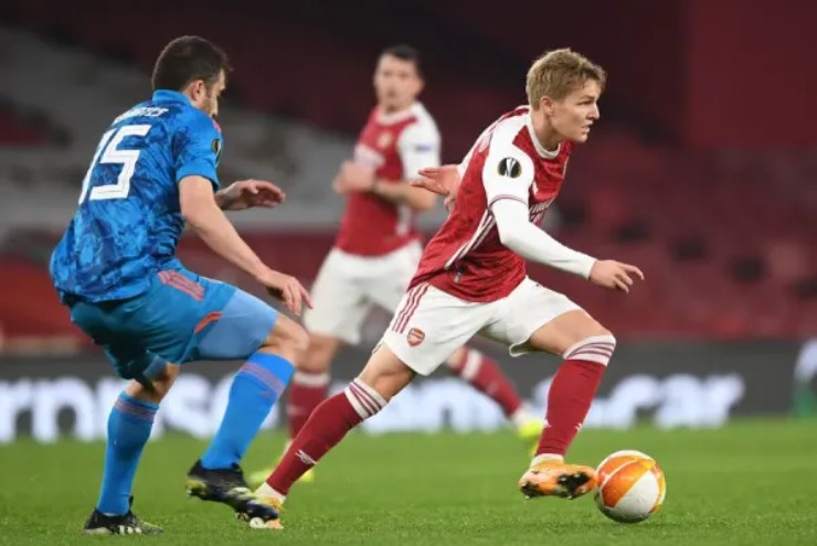 Odegaard là cầu thủ hiếm hoi từng đối đầu với Olympiakos hồi năm 2021 vẫn còn thi đấu cho Arsenal