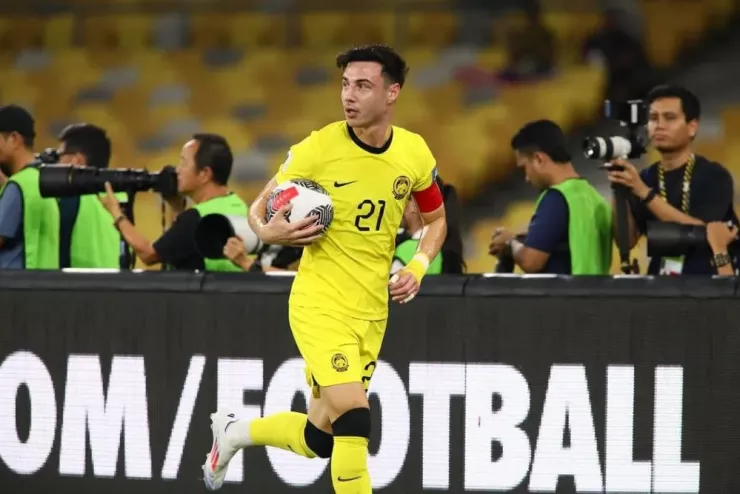 Đội trưởng Cools hô hào đồng đội Malaysia quyết thắng Nepal ở lượt trận thứ 5 vòng loại Asian Cup 2027. Ảnh: TNST.