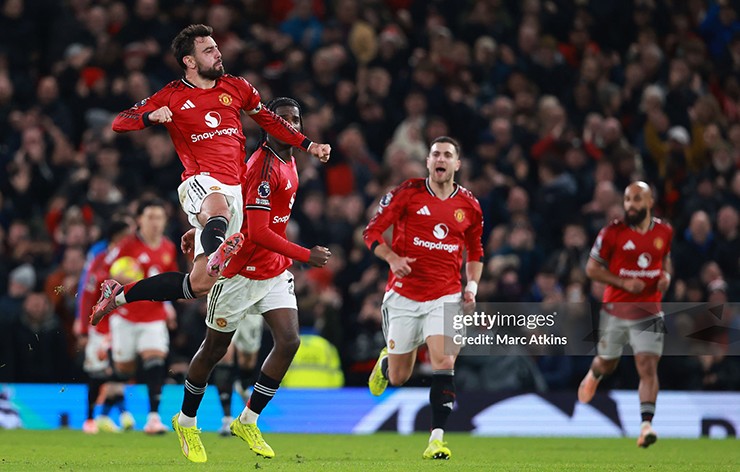 Bruno Fernandes vẫn là trung tâm trong lối chơi của MU