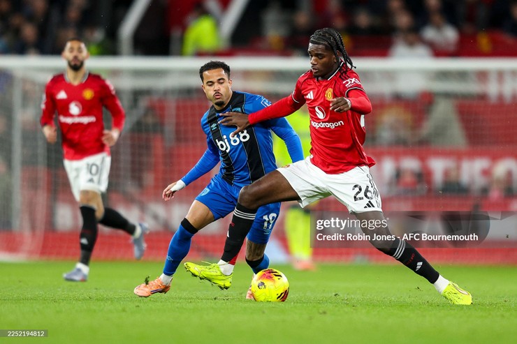 MU có trận đấu "hay nhất" ở Old Trafford nhiều năm qua nhưng vẫn không thể thắng Bournemouth