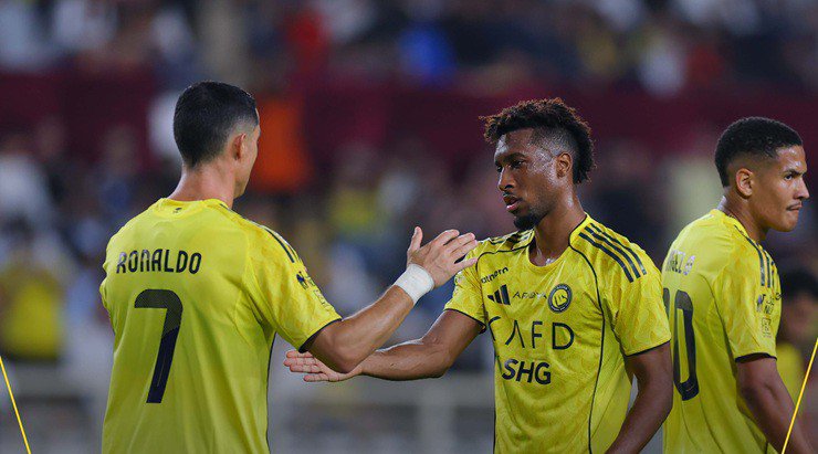 Ronaldo nhận đòn đau: Al Nassr bị FIFA cấm chuyển nhượng vô thời hạn - 1