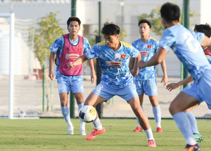 Theo lịch trình, U23 Việt Nam lần lượt gặp U23 Jordan ngày 6/1, U23 Kyrgyzstan ngày 9/1 và chủ nhà U23 Saudi Arabia vào ngày 12/1.