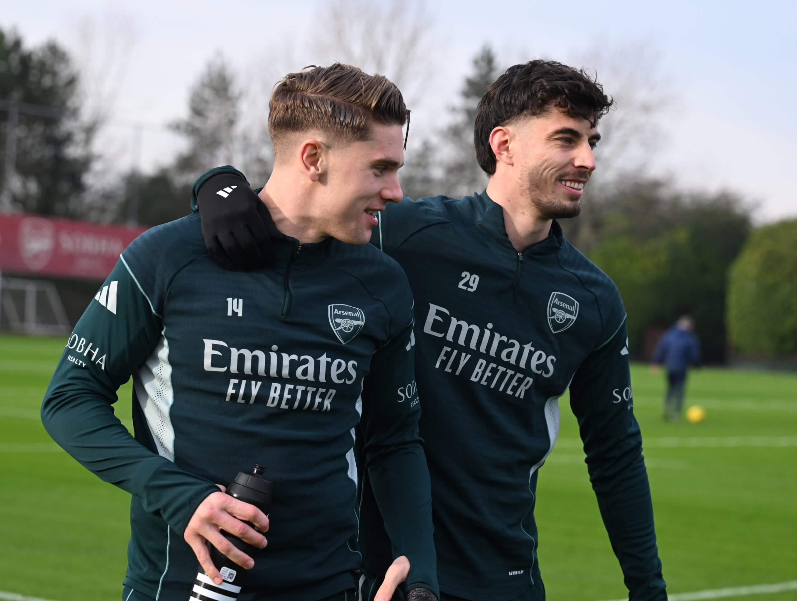 Gyokeres (bên trái) đã có thêm đối thủ cạnh tranh, đó là Havertz