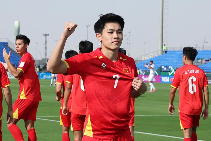 Đình Bắc ghi bàn, U23 Việt Nam giành chiến thắng trận ra quân