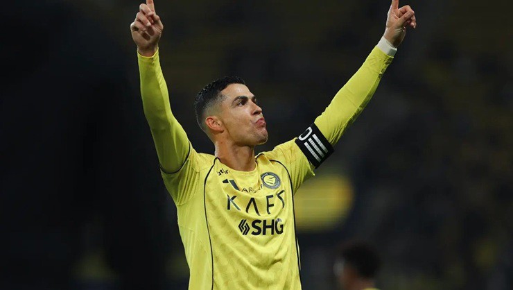 Ronaldo chỉ còn cách cột mốc 1.000 bàn thắng trong sự nghiệp 43 pha lập công nữa