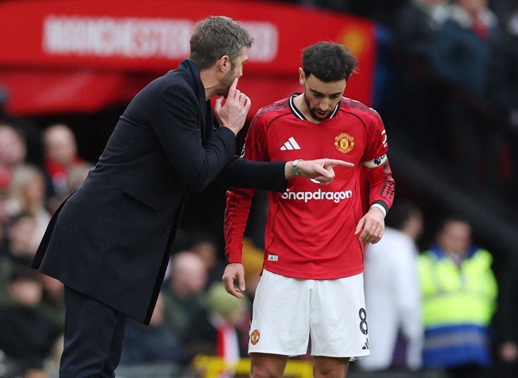 Bruno Fernandes phô diễn khả năng sáng tạo trong chiến thắng của MU trước Man City