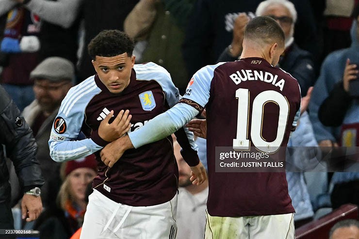 Sancho gây thất vọng ở Aston Villa