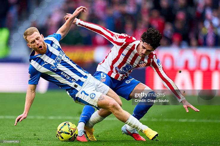 Video bóng đá Atletico Madrid - Alaves: "Chiến thần phương Bắc" tỏa sáng, cách biệt mong manh (La Liga) - 2