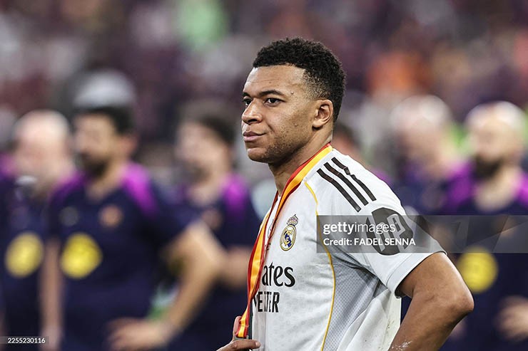 Nỗi buồn bại trận của Mbappe