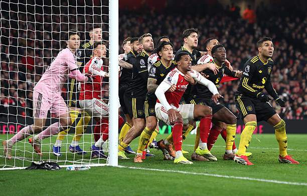 Đây là cách ghi bàn chủ đạo của Arsenal, nhưng sự dựa dẫm của họ không đơn giản vì đây là một bài "tủ"