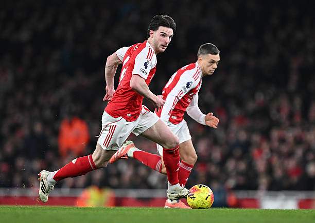 Arsenal không thiếu các cầu thủ có đủ kỹ thuật & tốc độ để chơi tấn công phóng khoáng, nhưng họ cần được giải phóng