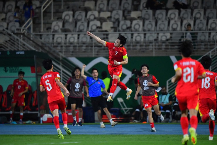 U23 Việt Nam đoạt hạng Ba U23 châu Á, được bầu Đức & VFF thưởng nóng 5 tỷ đồng - 1
