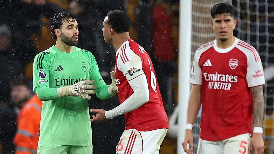Arsenal tự làm khó mình với trận hòa Wolves