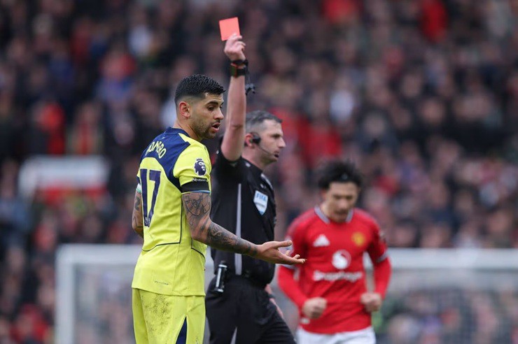 Romero đã bị truất quyền thi đấu 6 lần trên mọi đấu trường&nbsp;kể từ khi gia nhập Tottenham&nbsp;vào năm 2021