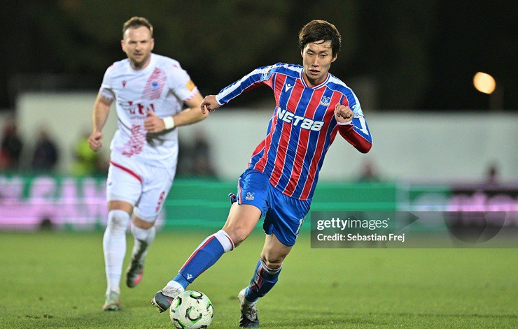 Crystal Palace đánh rơi chiến thắng