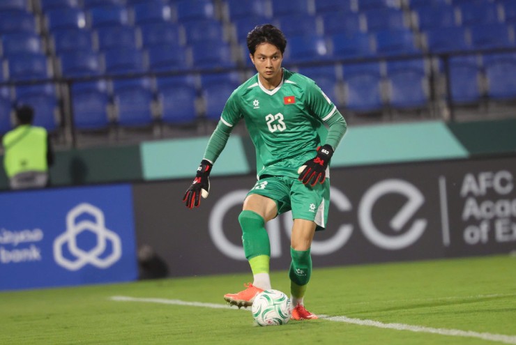 Cao Văn Bình trong màu áo U23 Việt Nam