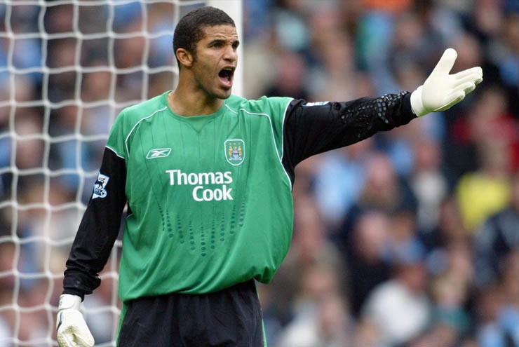 Ít ai biết David James là thủ môn ra sân nhiều nhất ở Ngoại hạng Anh